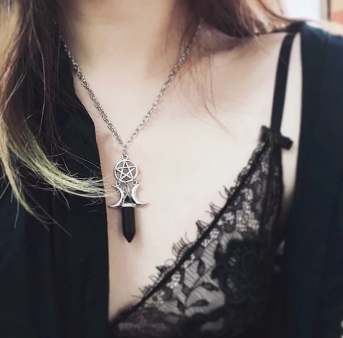 Triple Goddess Crystal Point Pentacle Moon Necklace, Moonstone Pendant Wiccan Witchcraft Collar Jewelry Women Creative Gift - Image 7