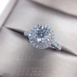 100% Real 18K Gold Ring for Women Natural AAA Moissanite Jewelry Gemstone Anillos De Bizuteria Tension Setting Mini Diamond Ring - Image 2