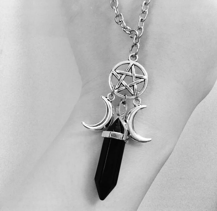 Triple Goddess Crystal Point Pentacle Moon Necklace, Moonstone Pendant Wiccan Witchcraft Collar Jewelry Women Creative Gift - Image 6