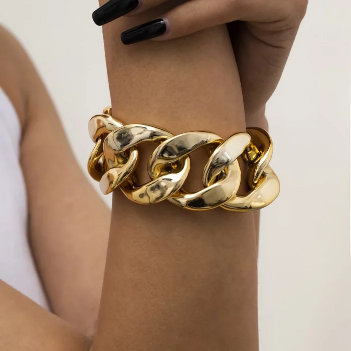 Retro Simple Hip Hop Thick Link Chain Bracelet Women's CCB Material Exaggerated Cool Twist Thicks Bracelets Glamour Girl Jewelry - Image 3