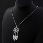 Gothic Dream Catcher Pendant Necklace For Women Retro Green Crystal Ancient Silver Color Plated Feather Leaf Jewelry Accessories - Image 3