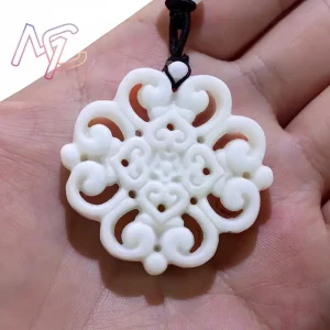 Natural Jade Flower Pendant Necklace Charm Stone Fashion Accessories Real Jewelry Designer Amulet Carved Gemstone Vintage