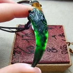 An authentic black jade domineering peak pendant, men's dark green jade double-sided dragon tooth necklace. - Image 6